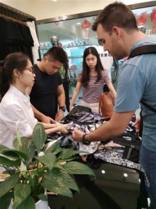 Teach Me The Easiest Way To Buy Clothes In China