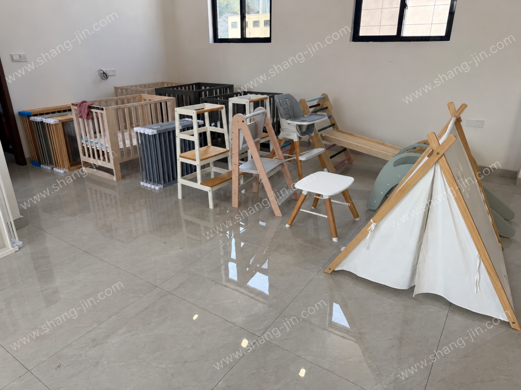 Different wooden peoducts for baby